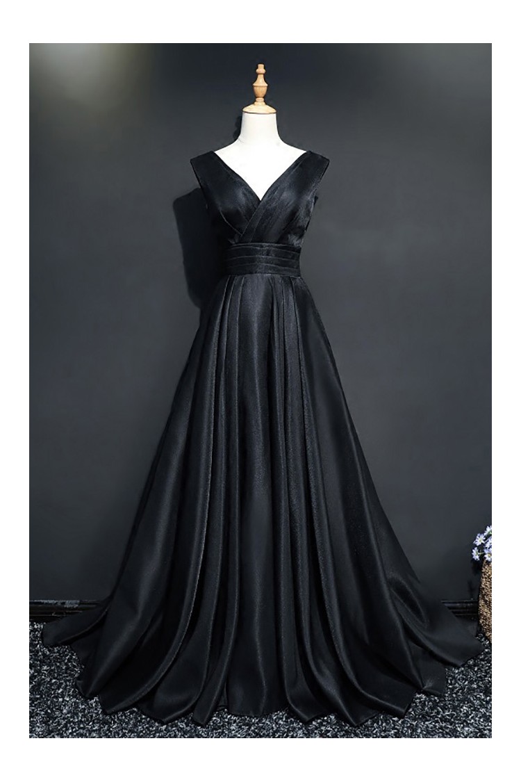 classy black gown